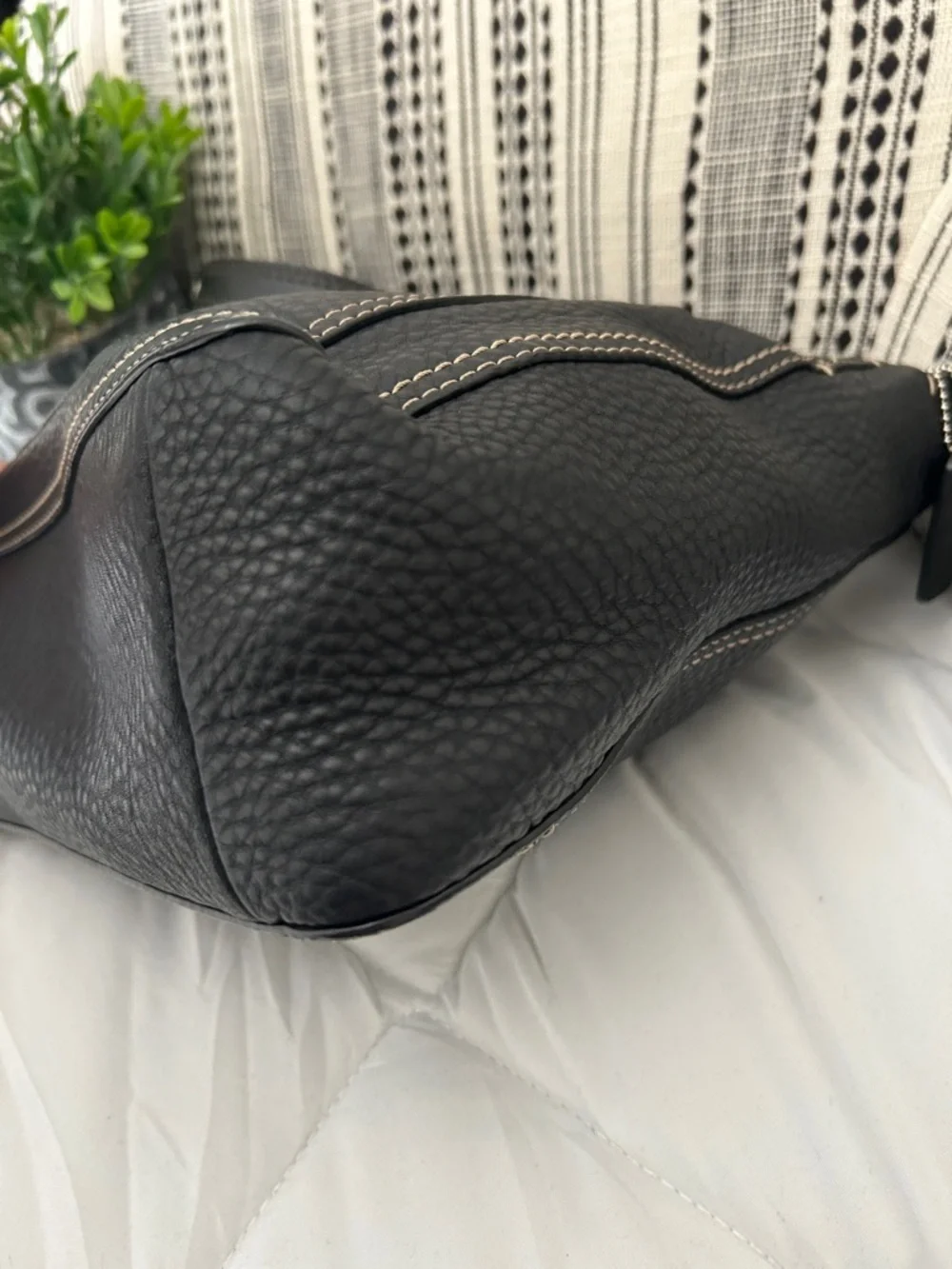 Coach Y2K Chelsea turnlock Black Leather Shoulder Bag with Contrast Stitching - Picture 6 of 14